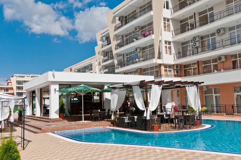 Апартаменти Apartament Grand Kamelia Сонячний Берег Екстер'єр фото